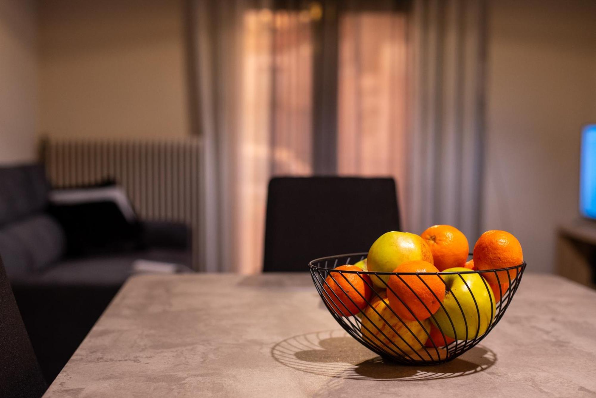 Stamos Apartment Airport Spáta Eksteriør billede