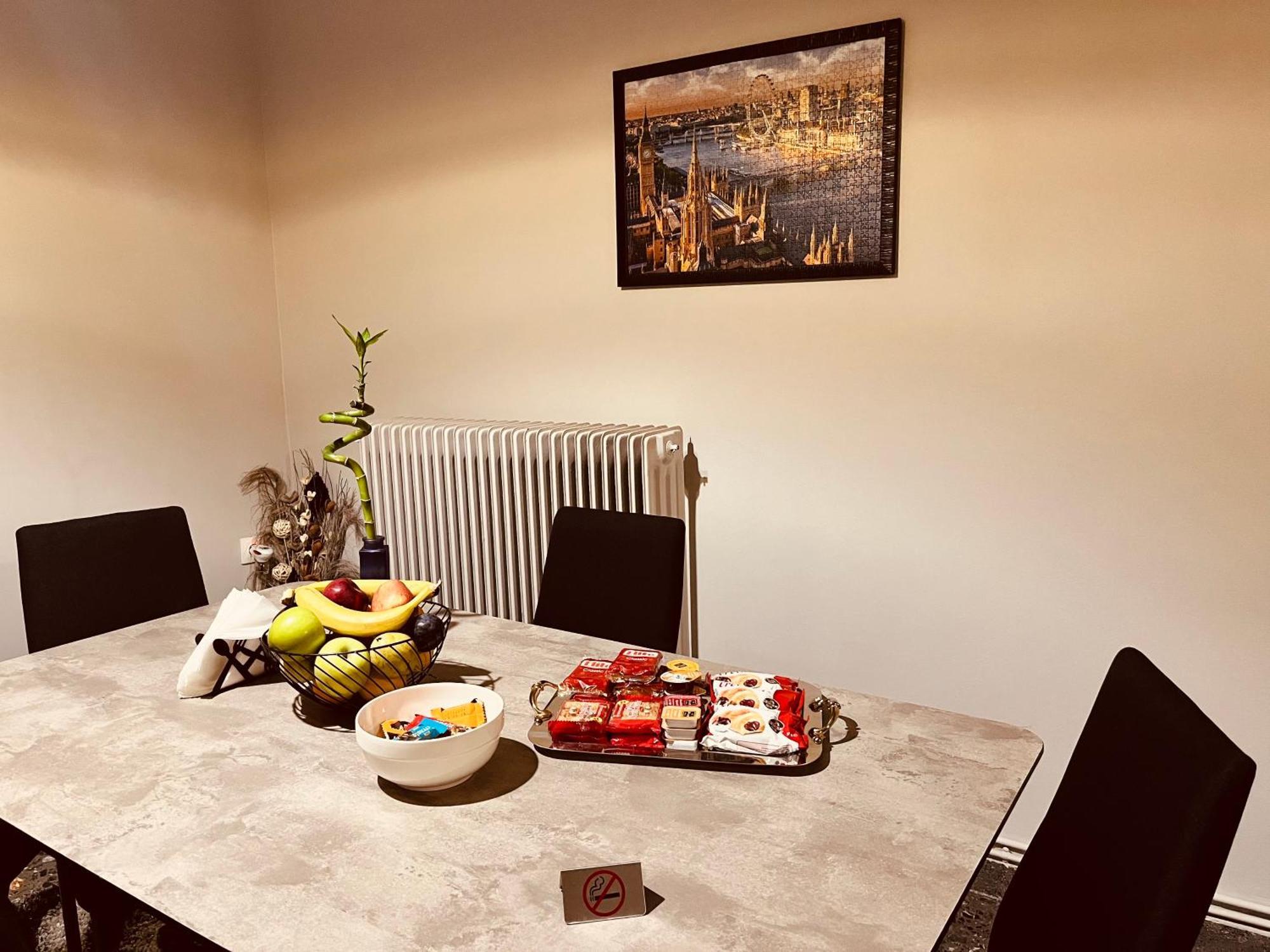 Stamos Apartment Airport Spáta Eksteriør billede